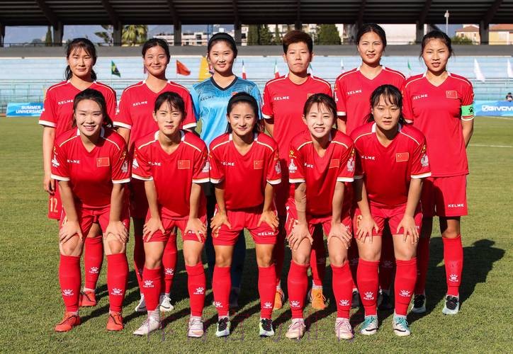 新一期中国国家女子足球队全员亮相 新一期中国国家女子足球队全员亮相